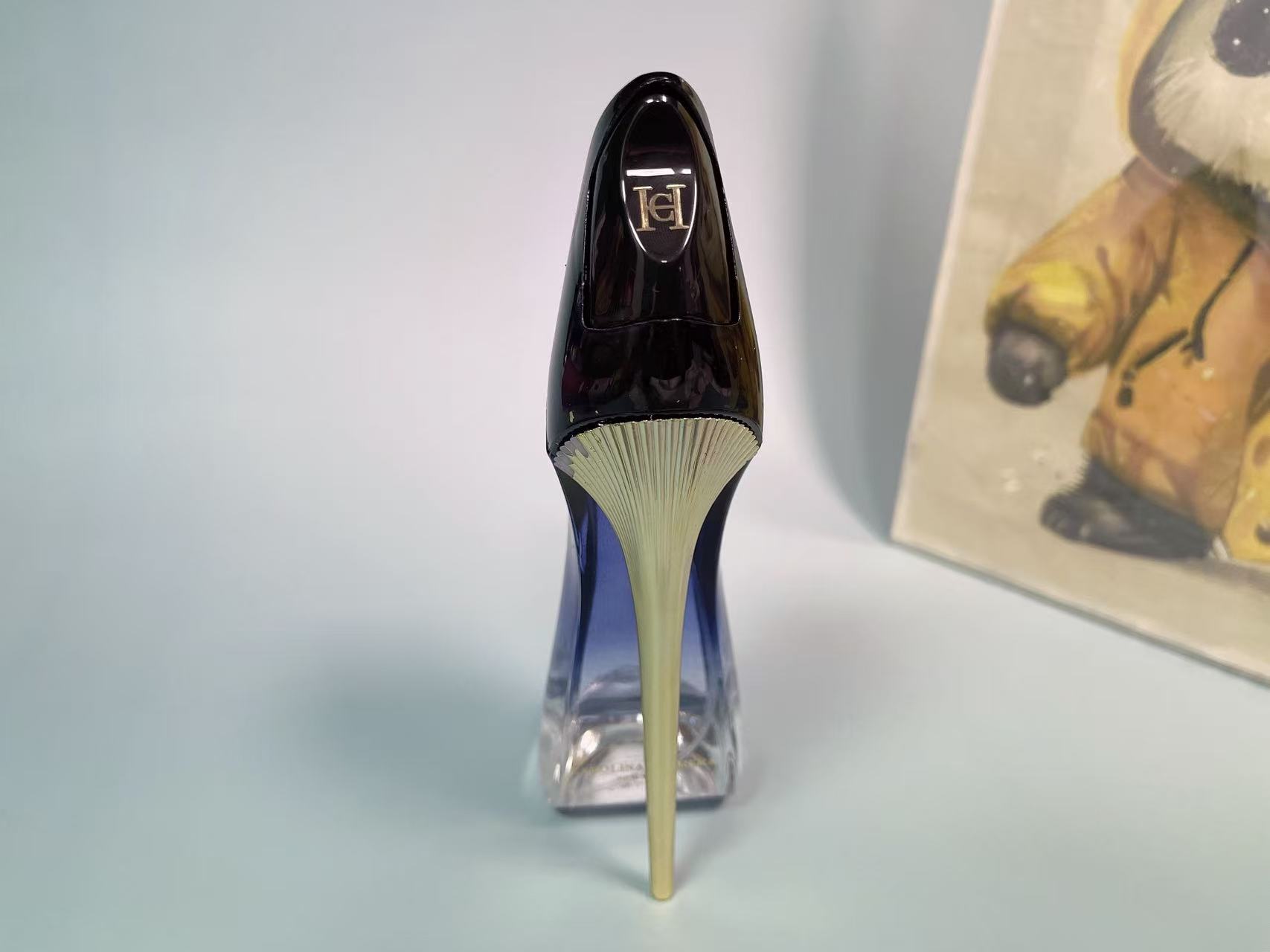 Carolina Herrera Good Girl Leg - Perfume In Fragrance Shop 评论和价格